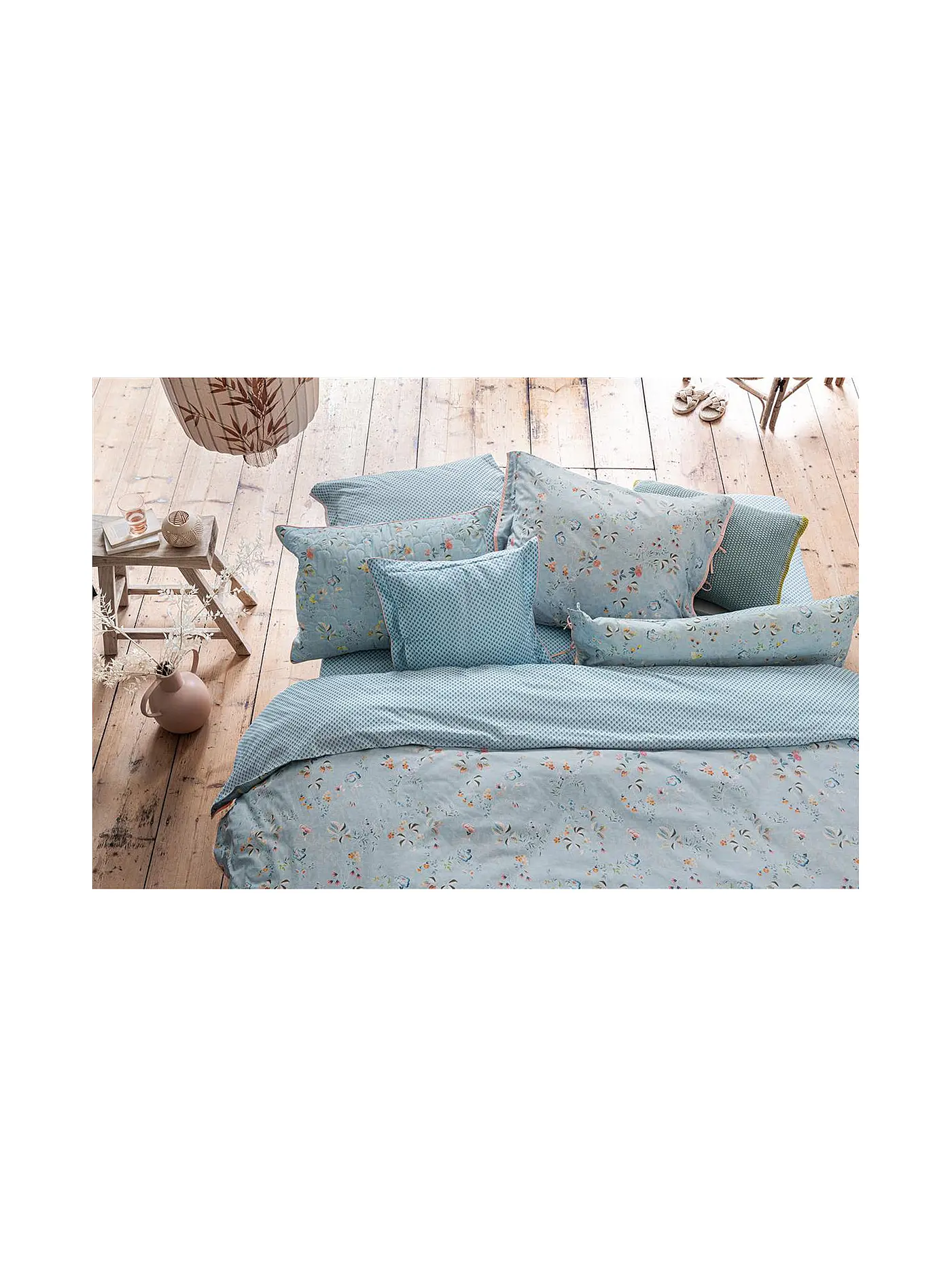 PIP STUDIO | Zierkissen gefüllt 30x90cm Tokyo Blossom Light Pink | hellblau